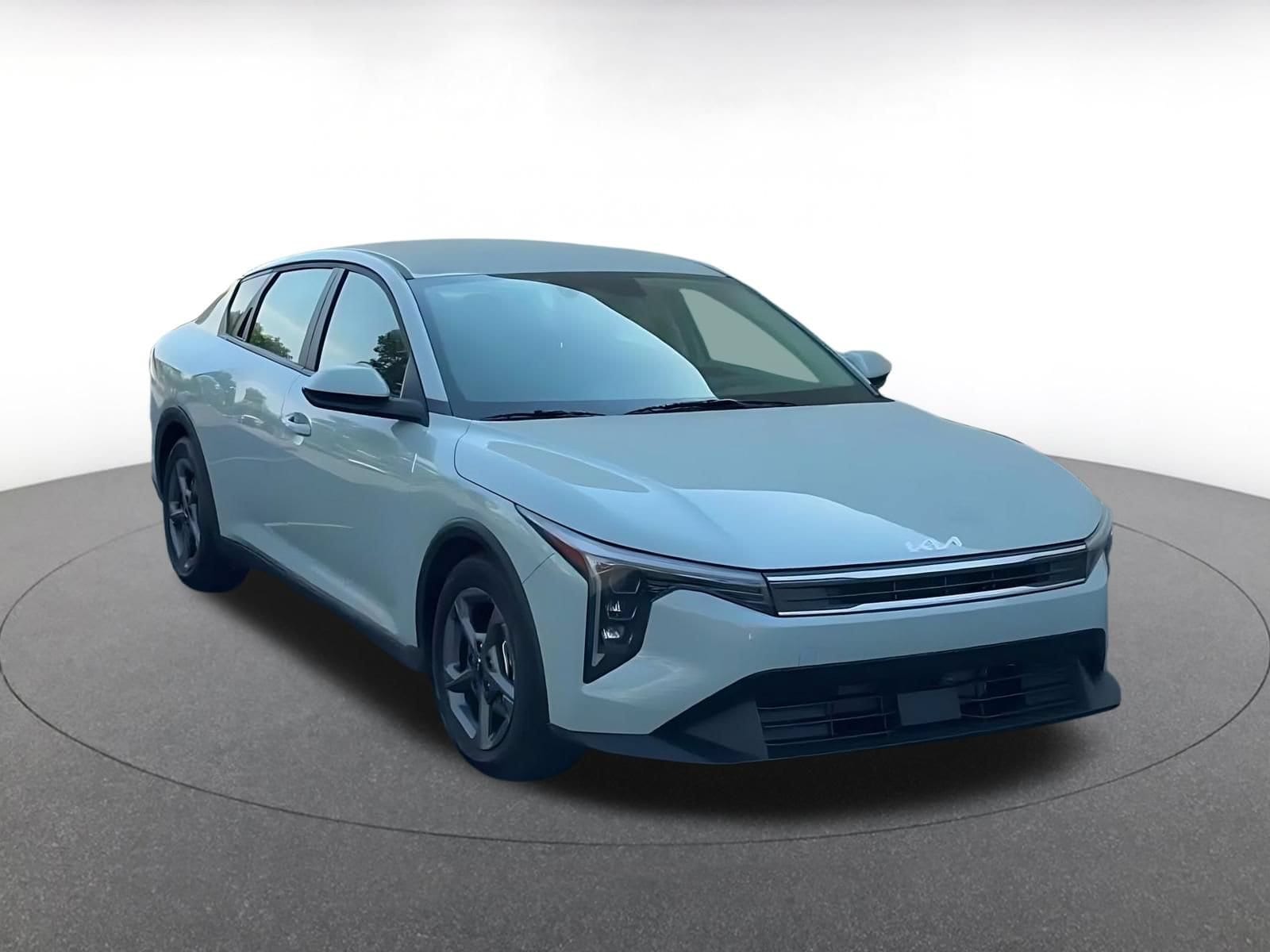 Thumbnail: 2026 Kia K4 - 3