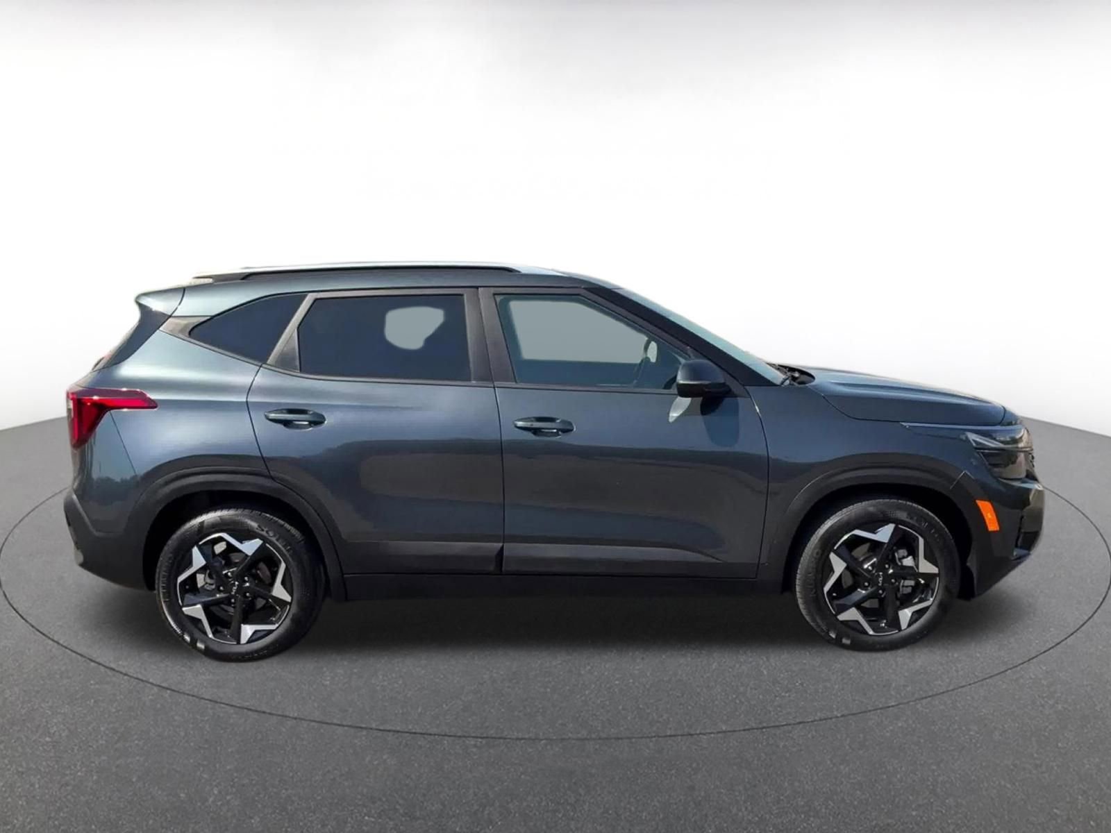 Thumbnail: 2025 Kia Seltos - 16