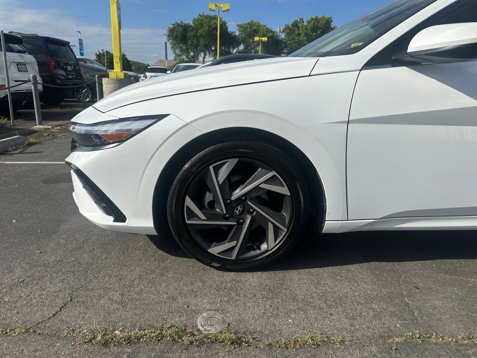 Thumbnail: 2025 Hyundai Elantra - 30