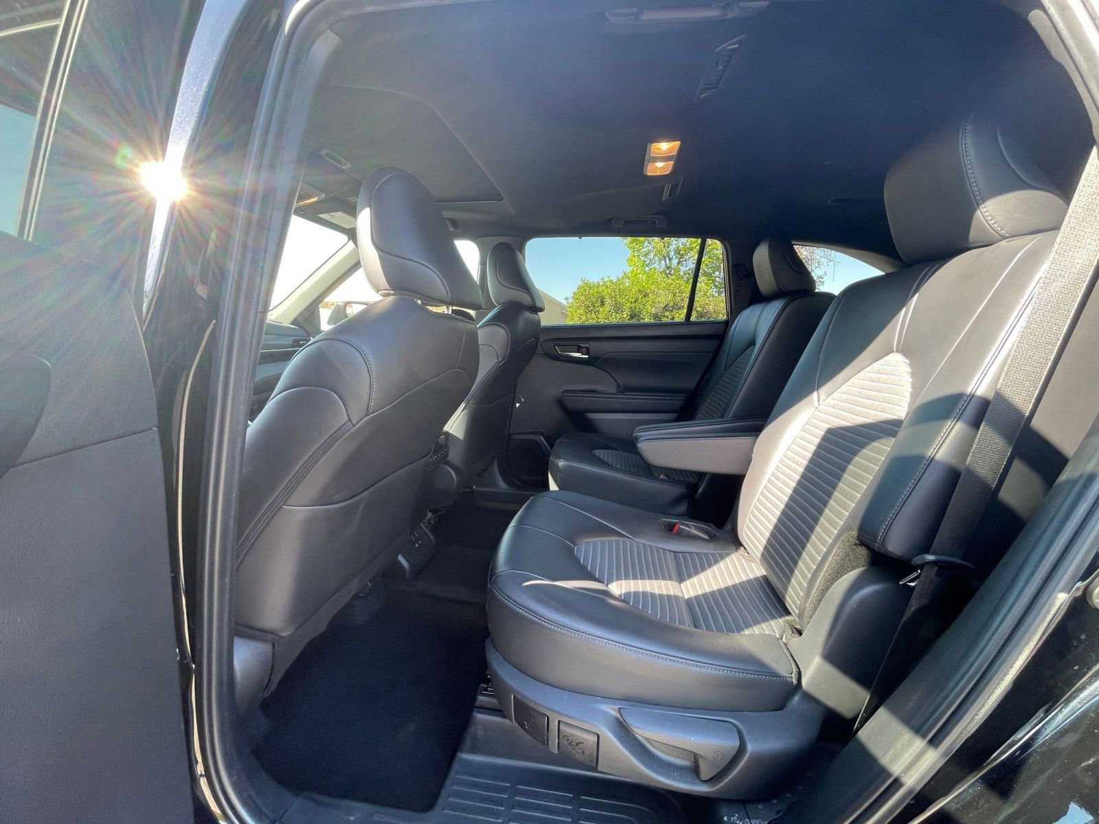 Thumbnail: 2024 Toyota Highlander - 27