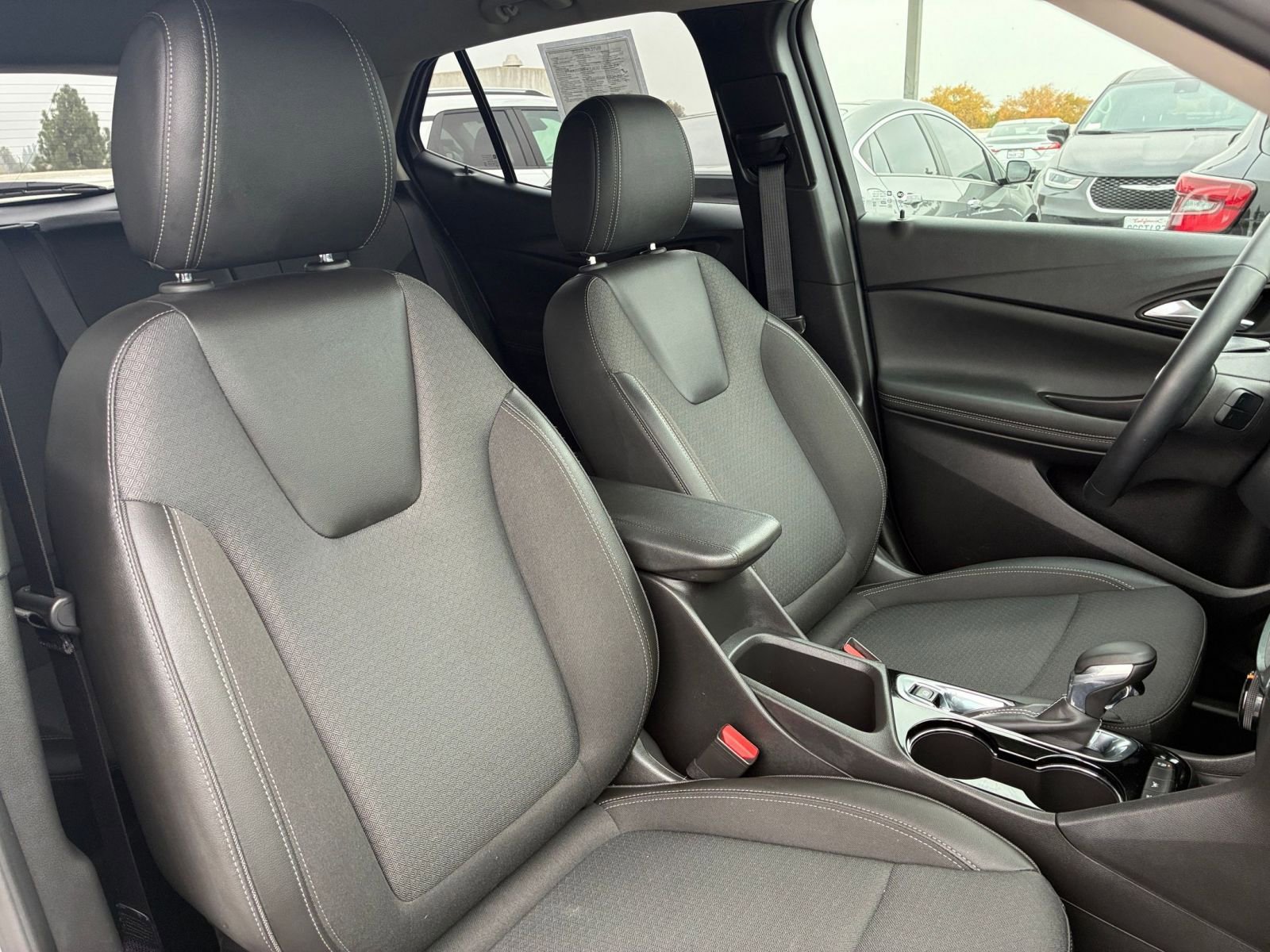 Thumbnail: 2025 Buick Encore GX - 34