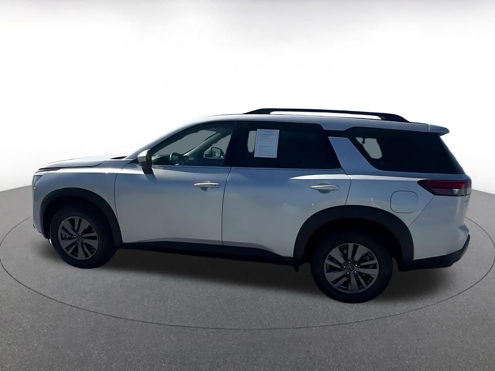 Thumbnail: 2025 Nissan Pathfinder - 10