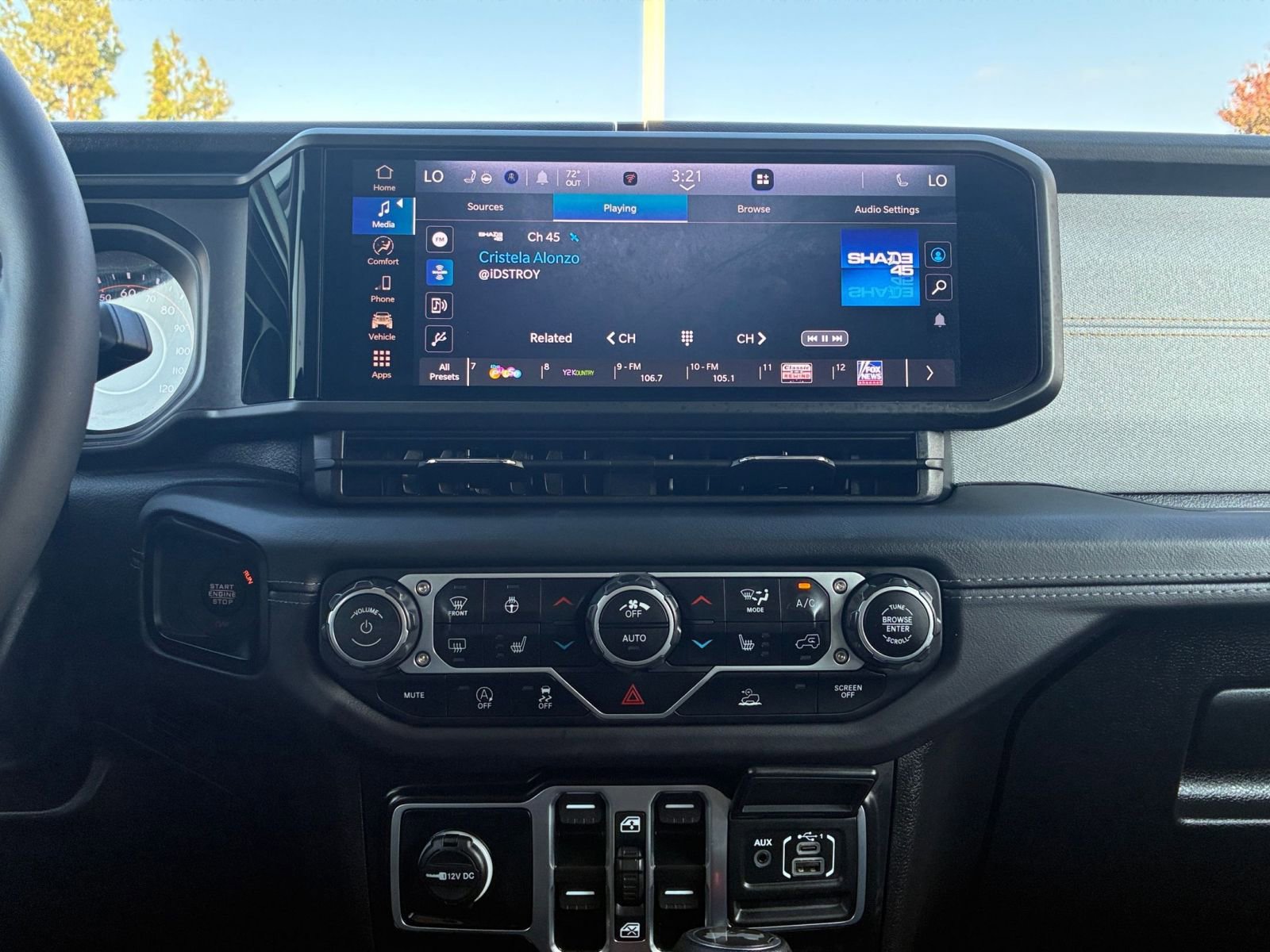 Thumbnail: 2025 Jeep Wrangler - 18