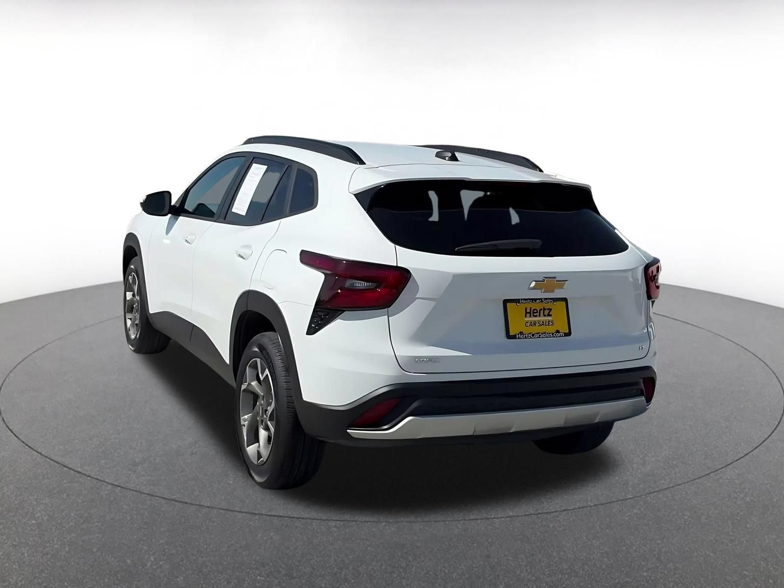 Thumbnail: 2025 Chevrolet Trax - 9