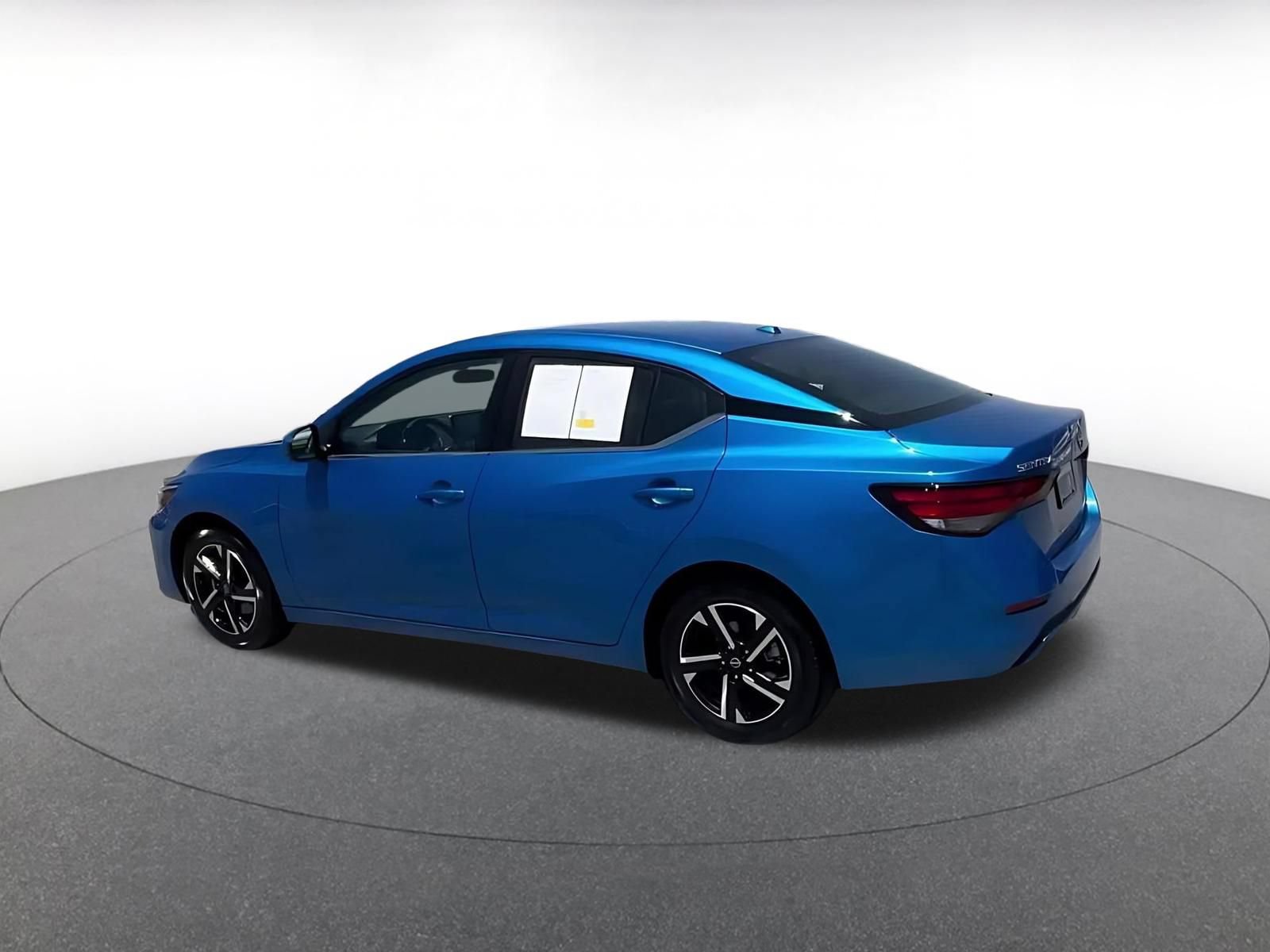 Thumbnail: 2025 Nissan Sentra - 9
