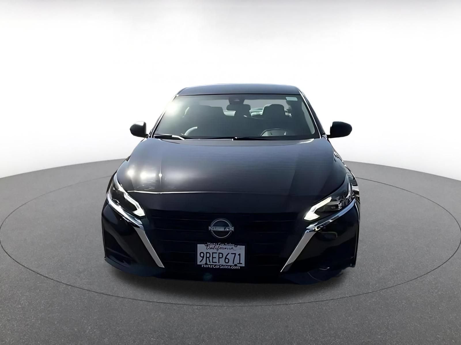 Thumbnail: 2025 Nissan Altima - 4