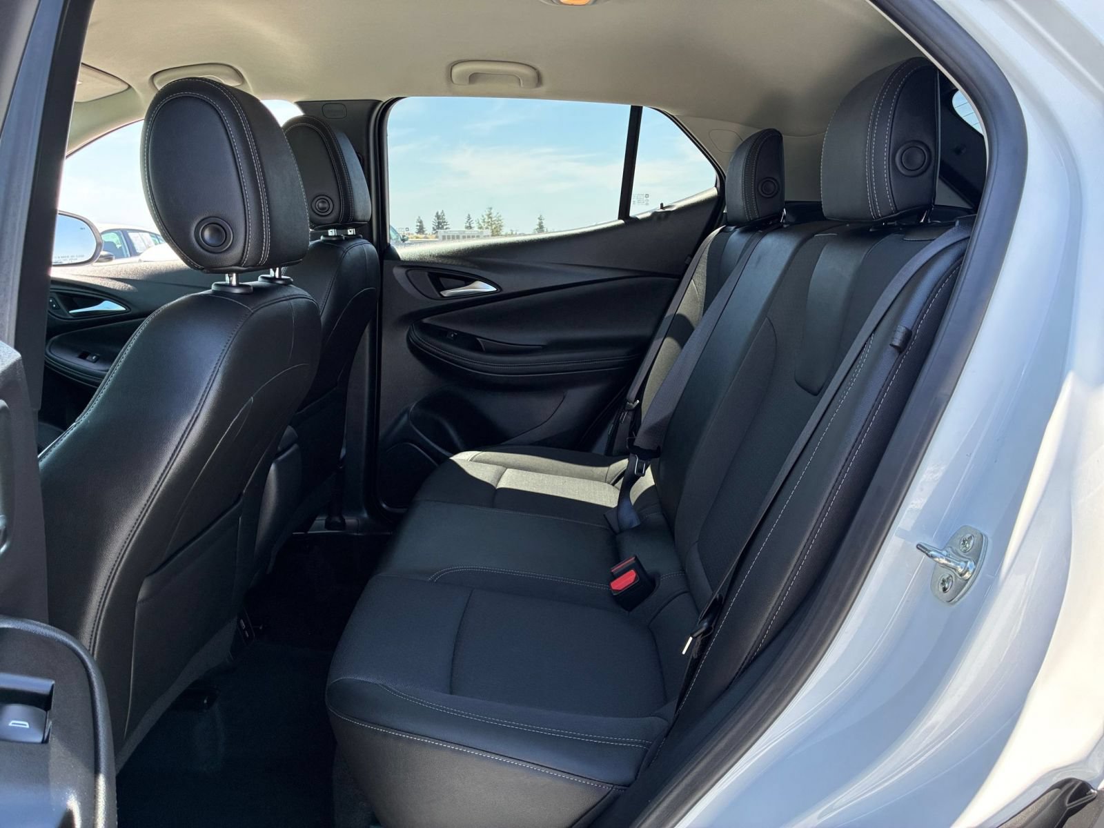 Thumbnail: 2025 Buick Encore GX - 24