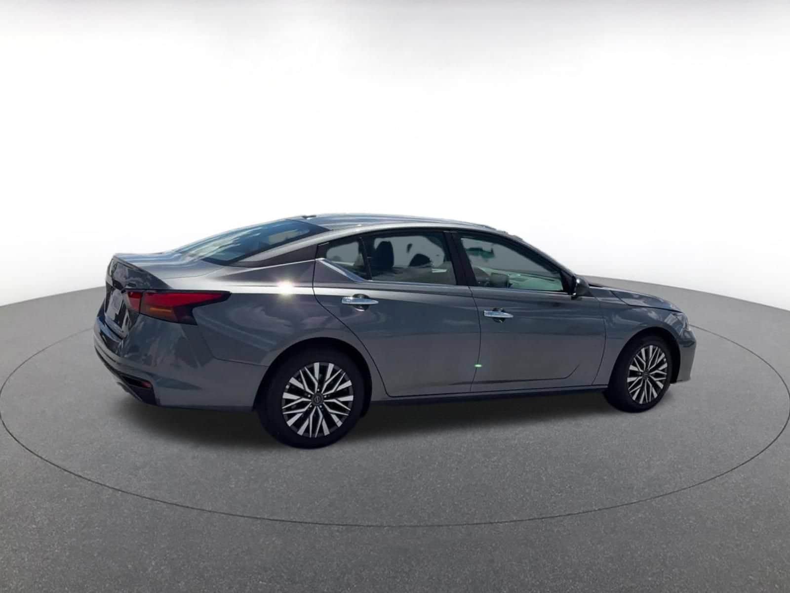Thumbnail: 2025 Nissan Altima - 14