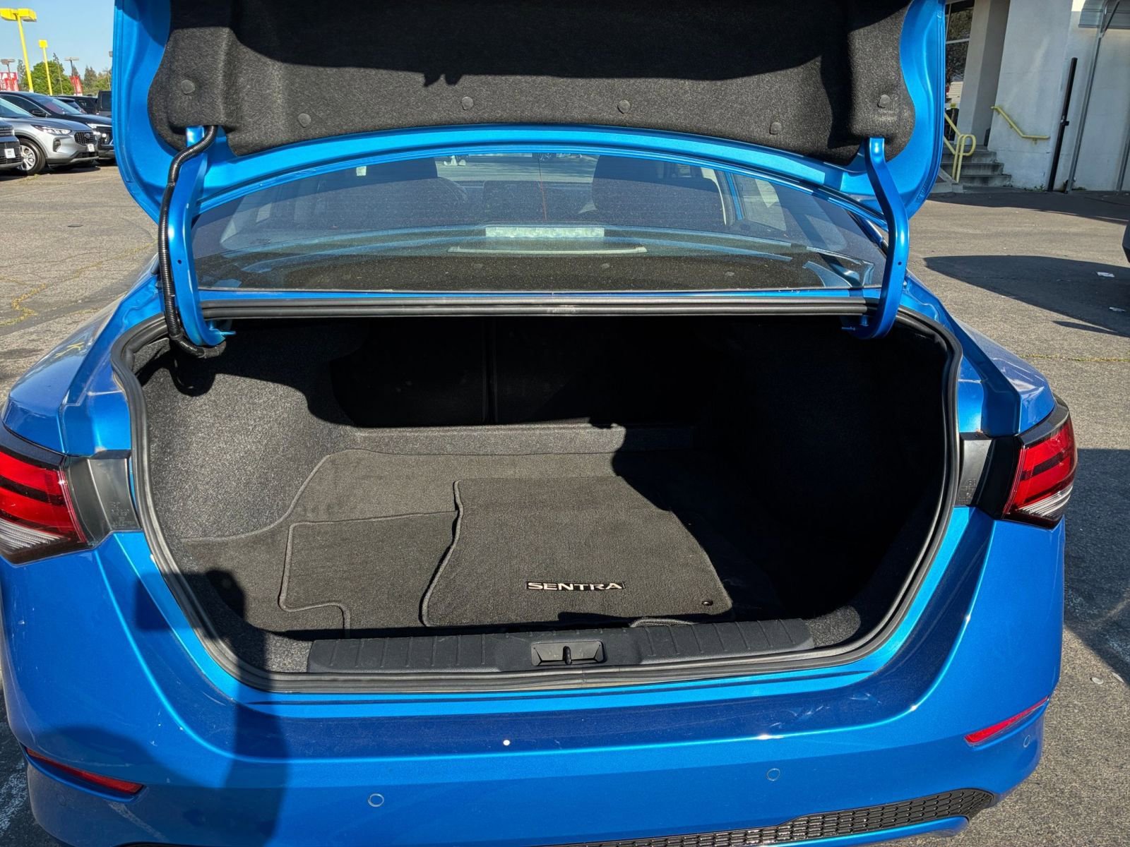 Thumbnail: 2025 Nissan Sentra - 29