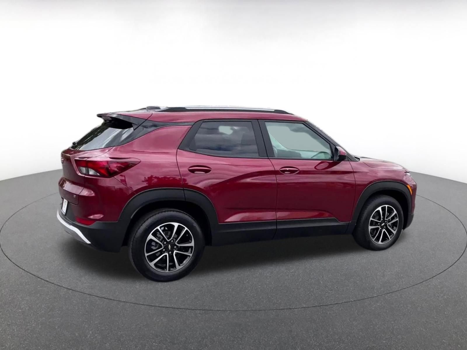 Thumbnail: 2025 Chevrolet TrailBlazer - 15