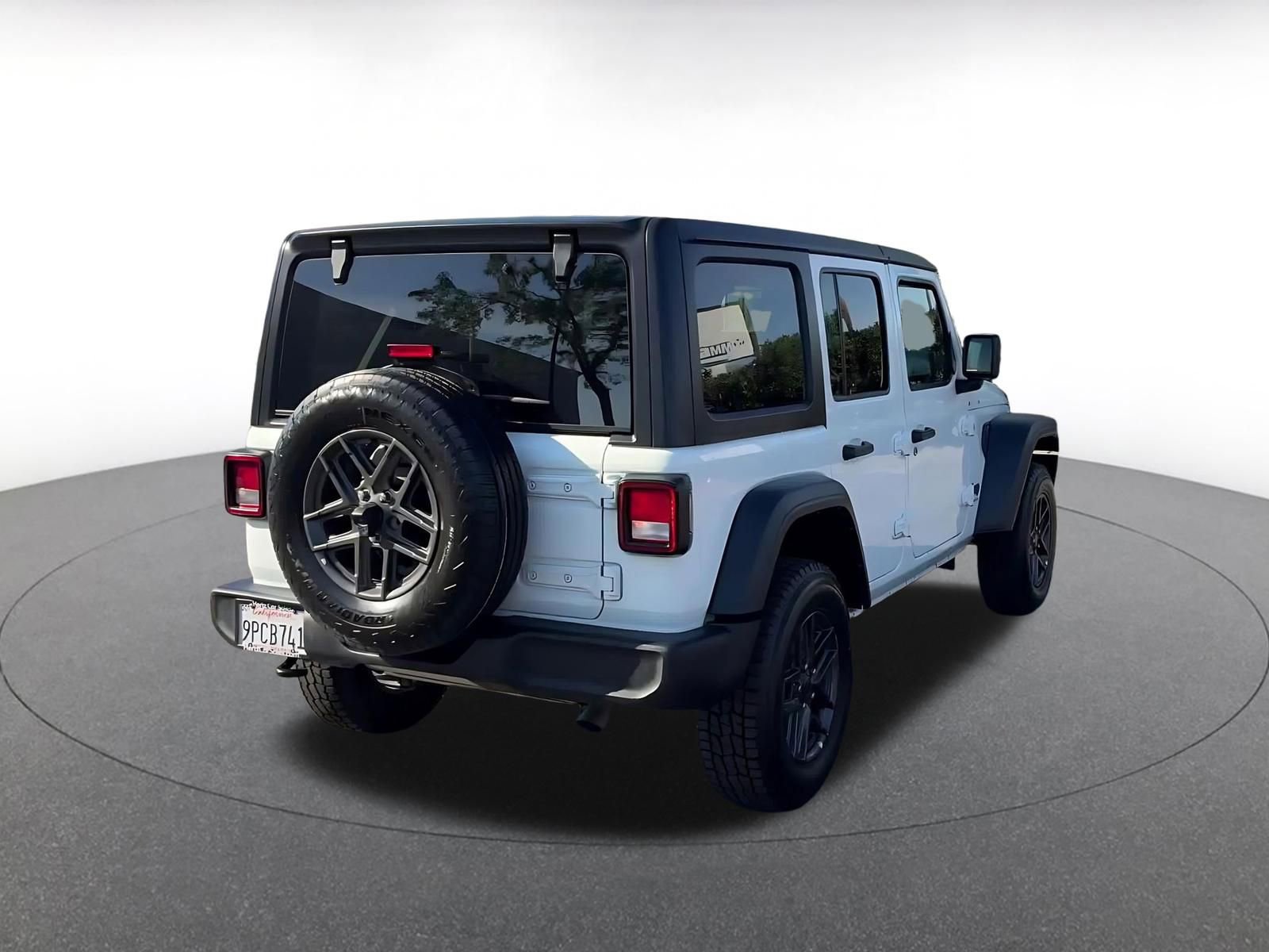 Thumbnail: 2025 Jeep Wrangler - 14
