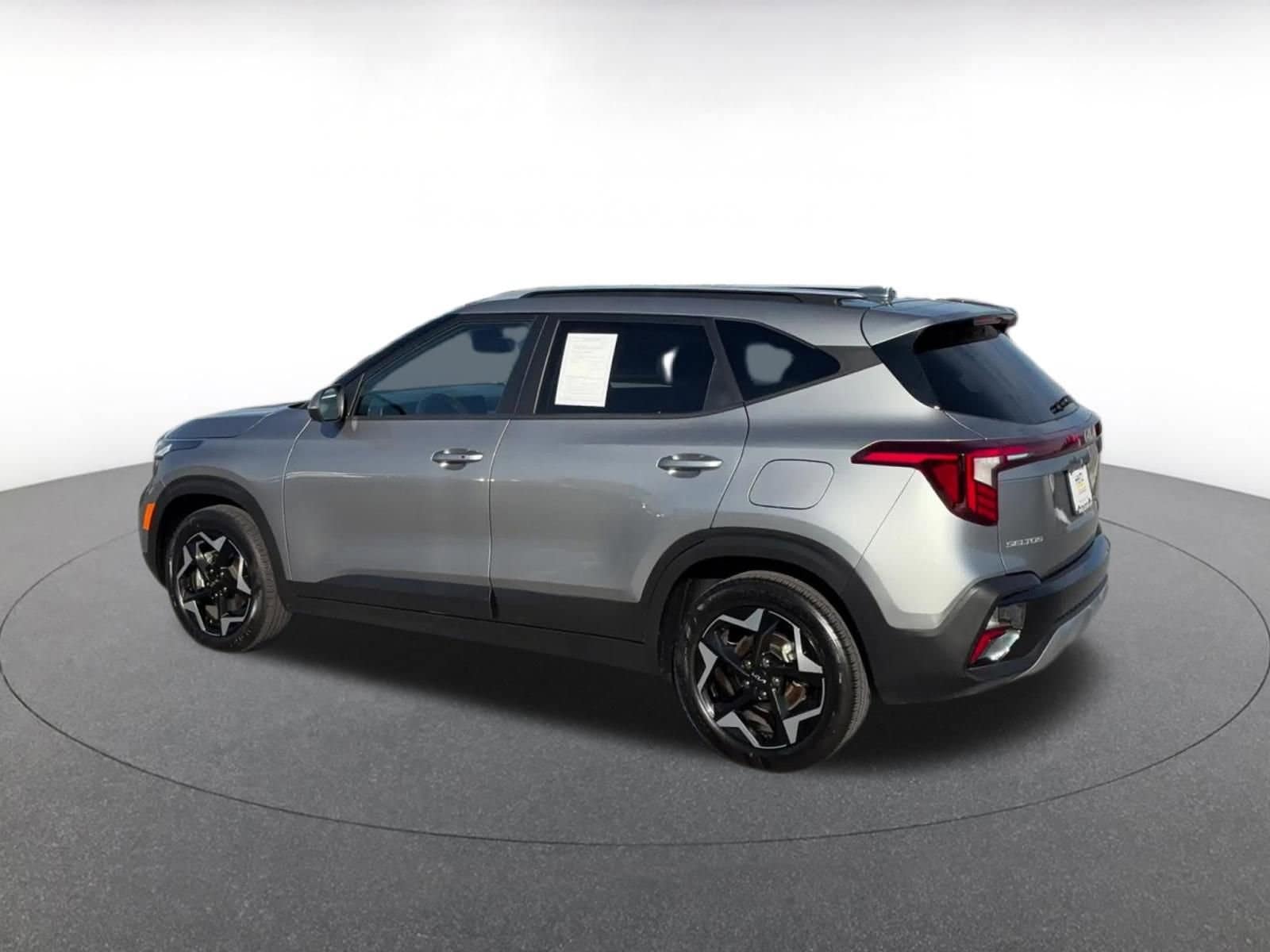 Thumbnail: 2025 Kia Seltos - 10