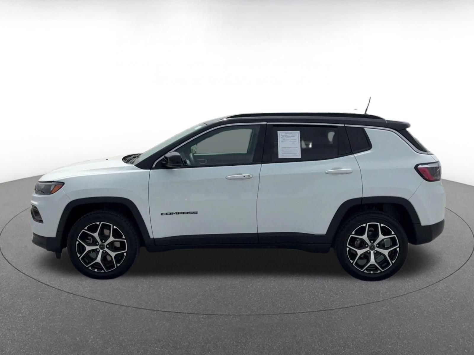 Thumbnail: 2025 Jeep Compass - 9