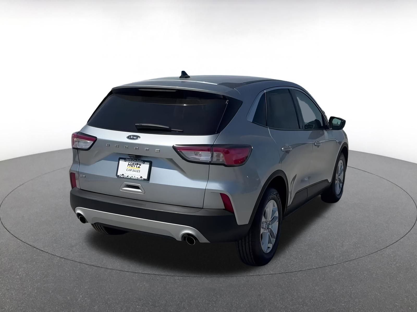Thumbnail: 2022 Ford Escape - 14