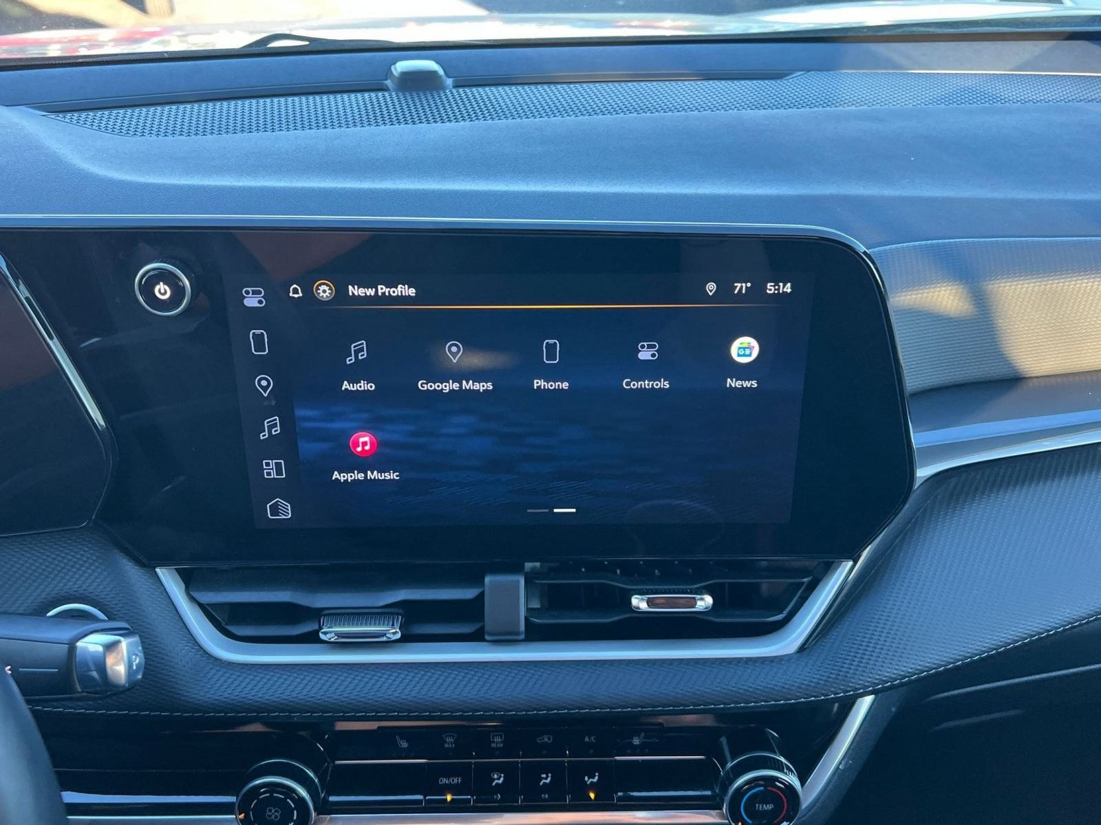 Thumbnail: 2025 Chevrolet Equinox - 21