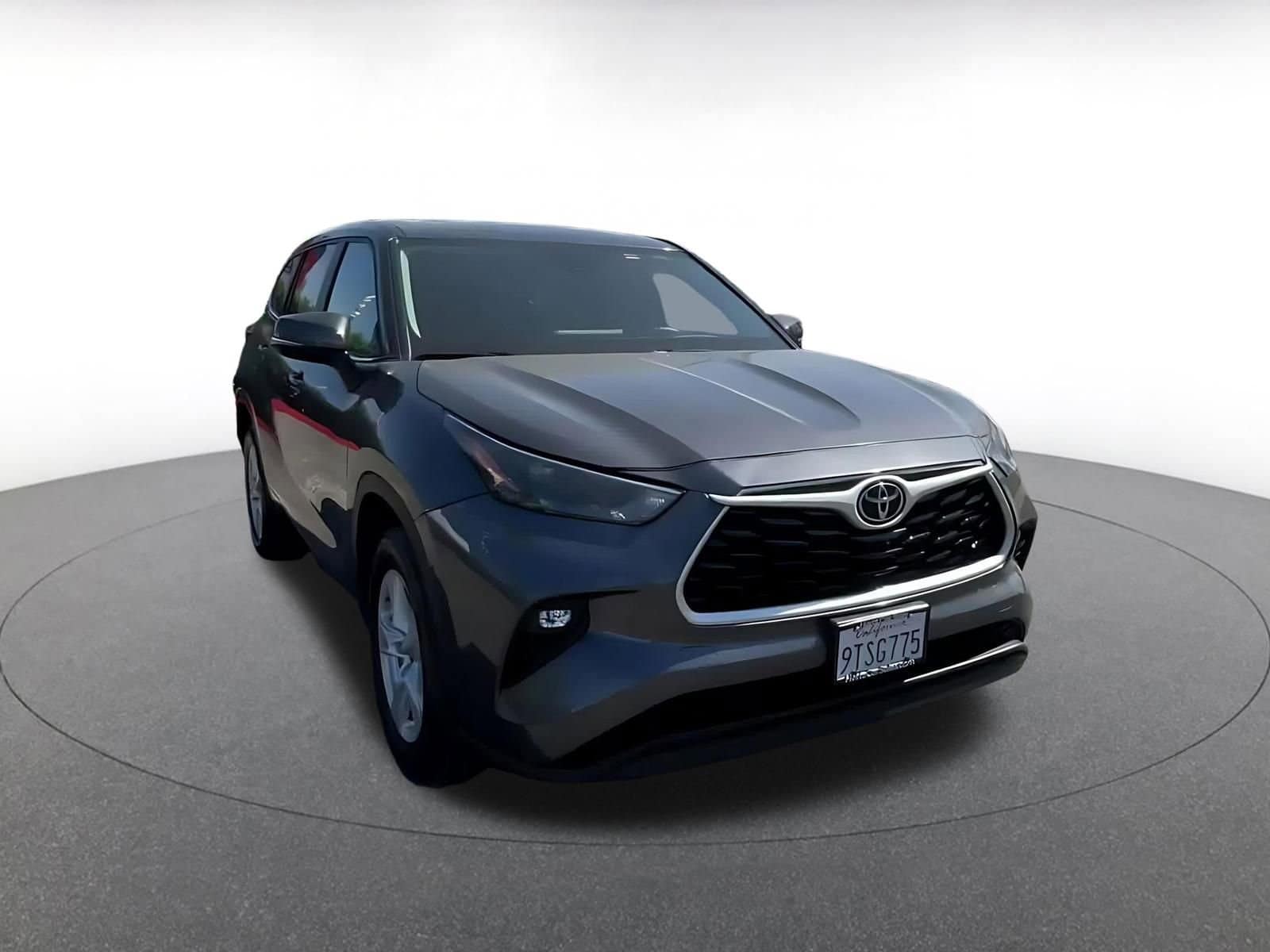 Thumbnail: 2025 Toyota Highlander - 3