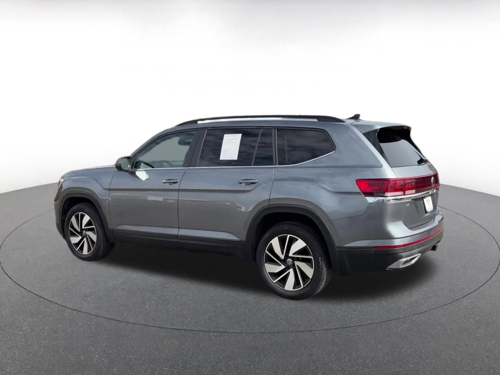 Thumbnail: 2025 Volkswagen Atlas - 10