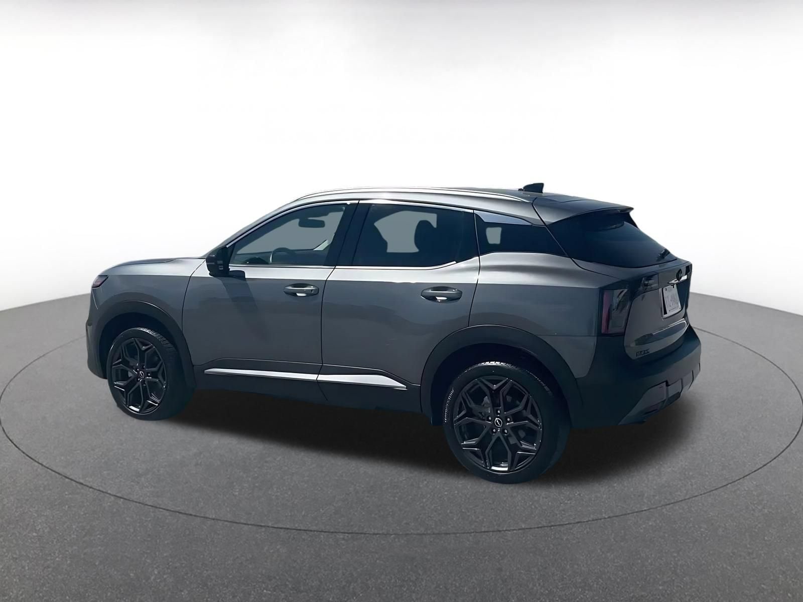 Thumbnail: 2026 Nissan Kicks - 8