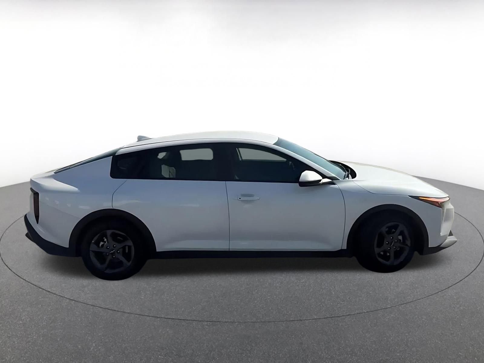 Thumbnail: 2025 Kia K4 - 16