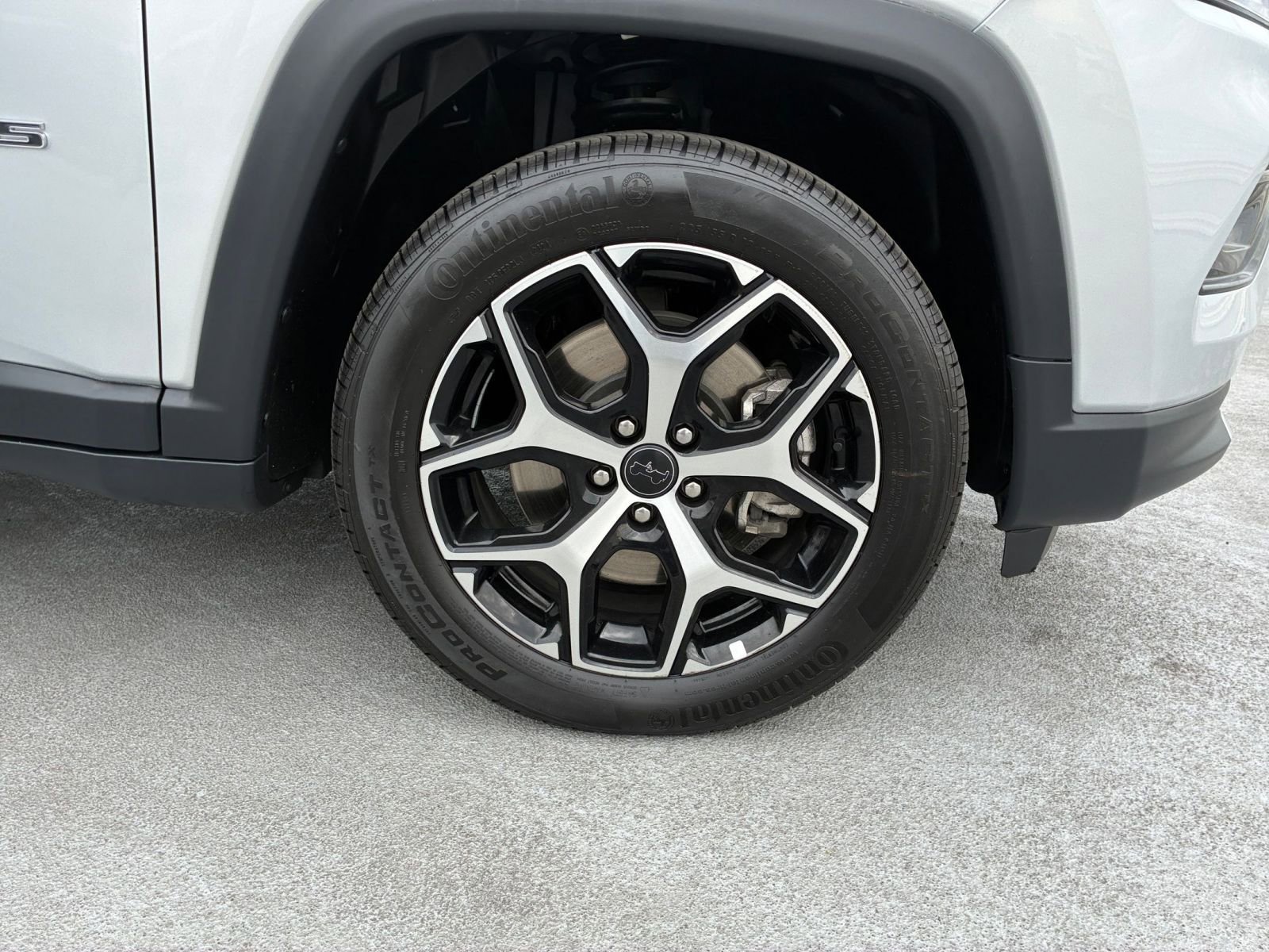 Thumbnail: 2025 Jeep Compass - 29