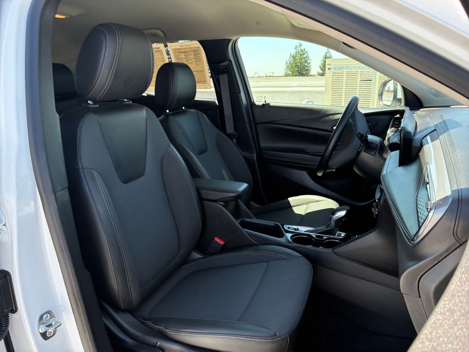 Thumbnail: 2025 Buick Encore GX - 35