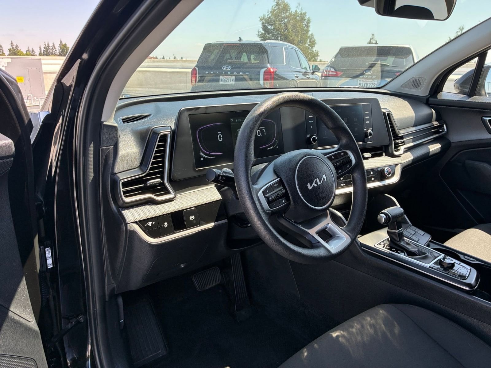 Thumbnail: 2025 Kia Sportage - 32