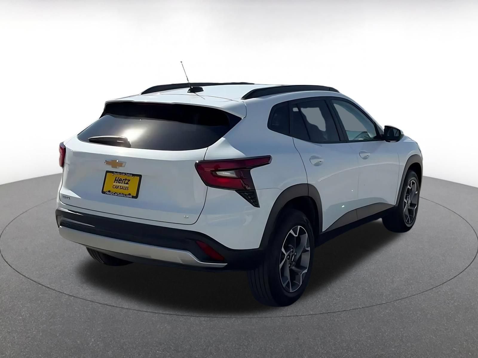 Thumbnail: 2025 Chevrolet Trax - 11