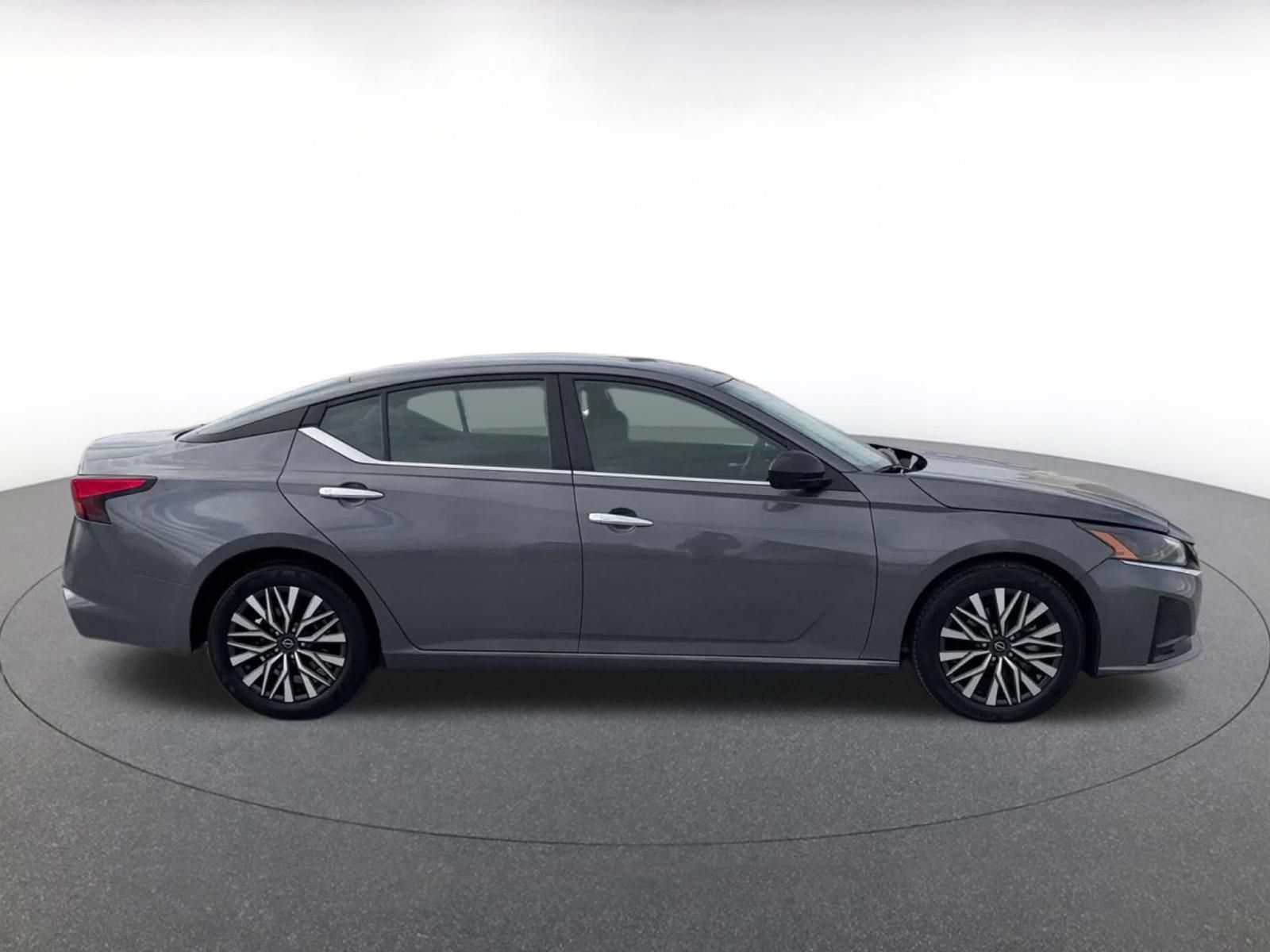 Thumbnail: 2025 Nissan Altima - 13