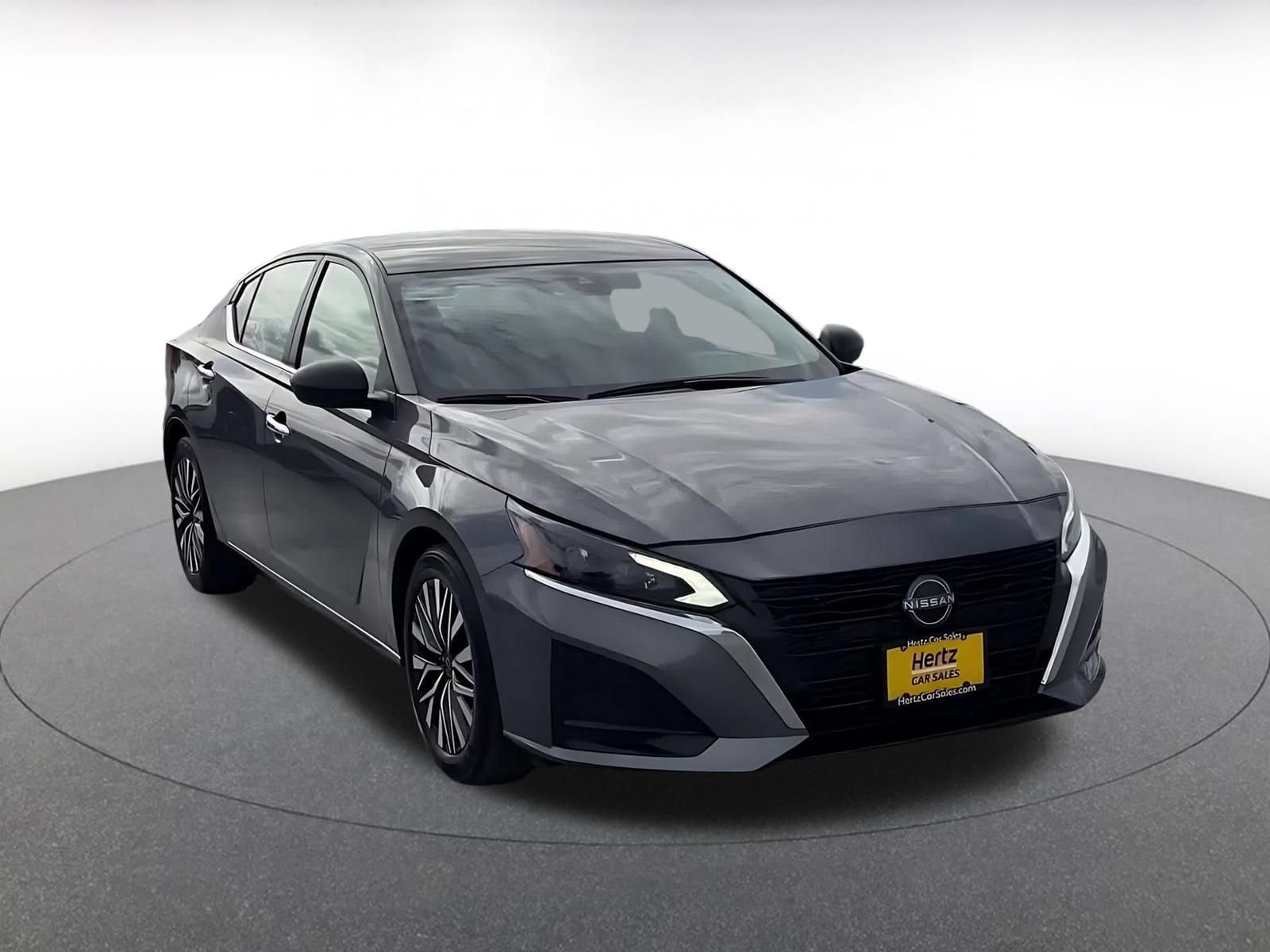 Thumbnail: 2025 Nissan Altima - 3