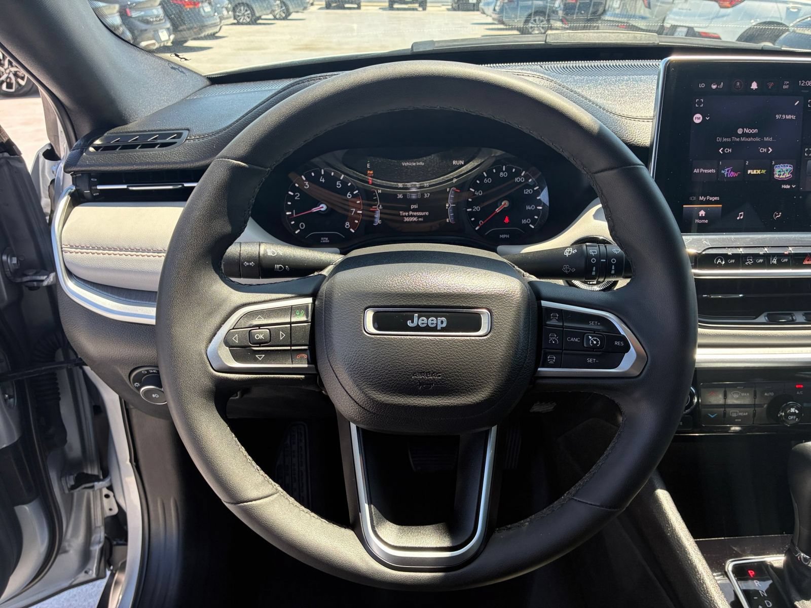 Thumbnail: 2025 Jeep Compass - 24