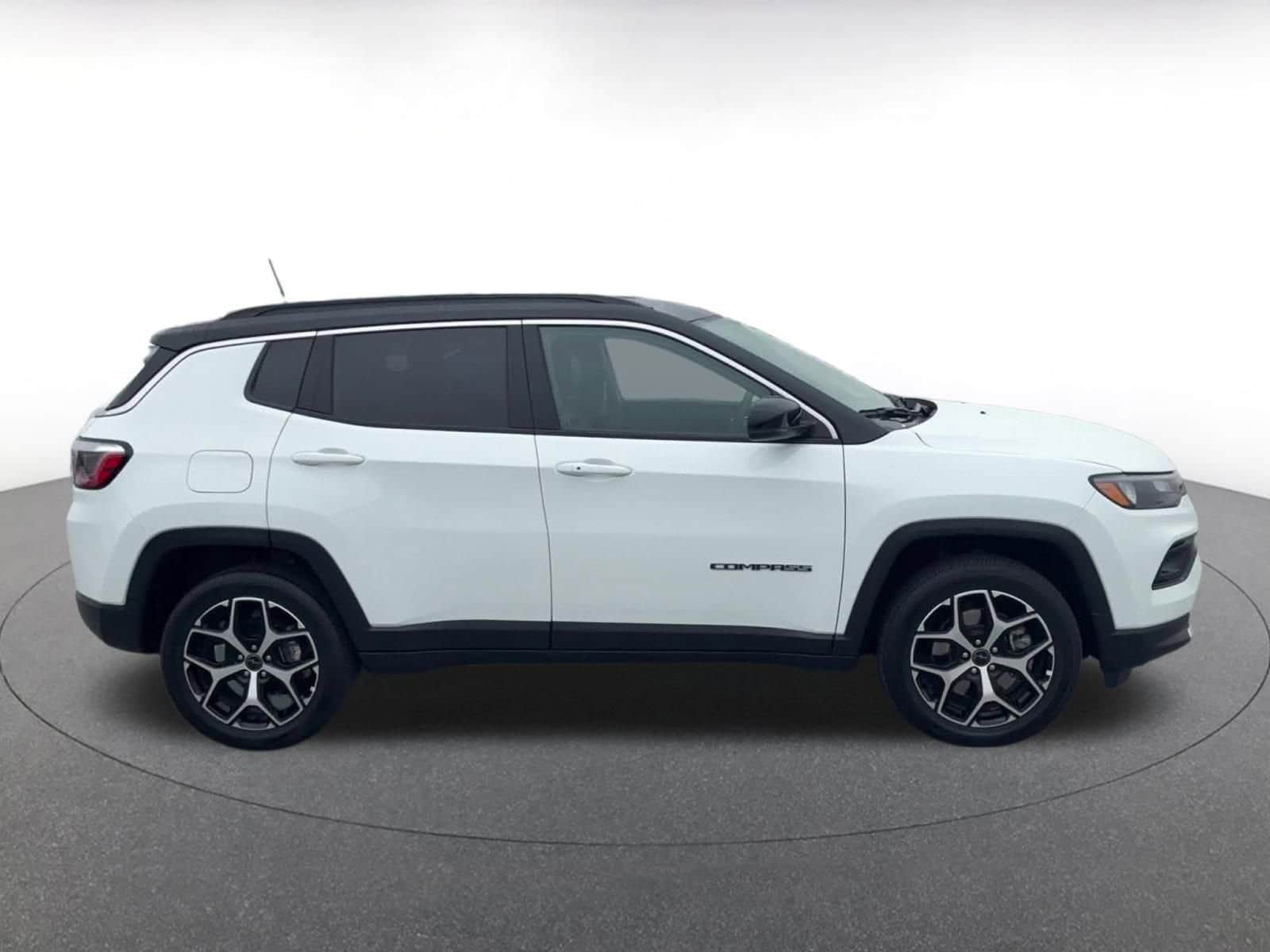 Thumbnail: 2025 Jeep Compass - 16