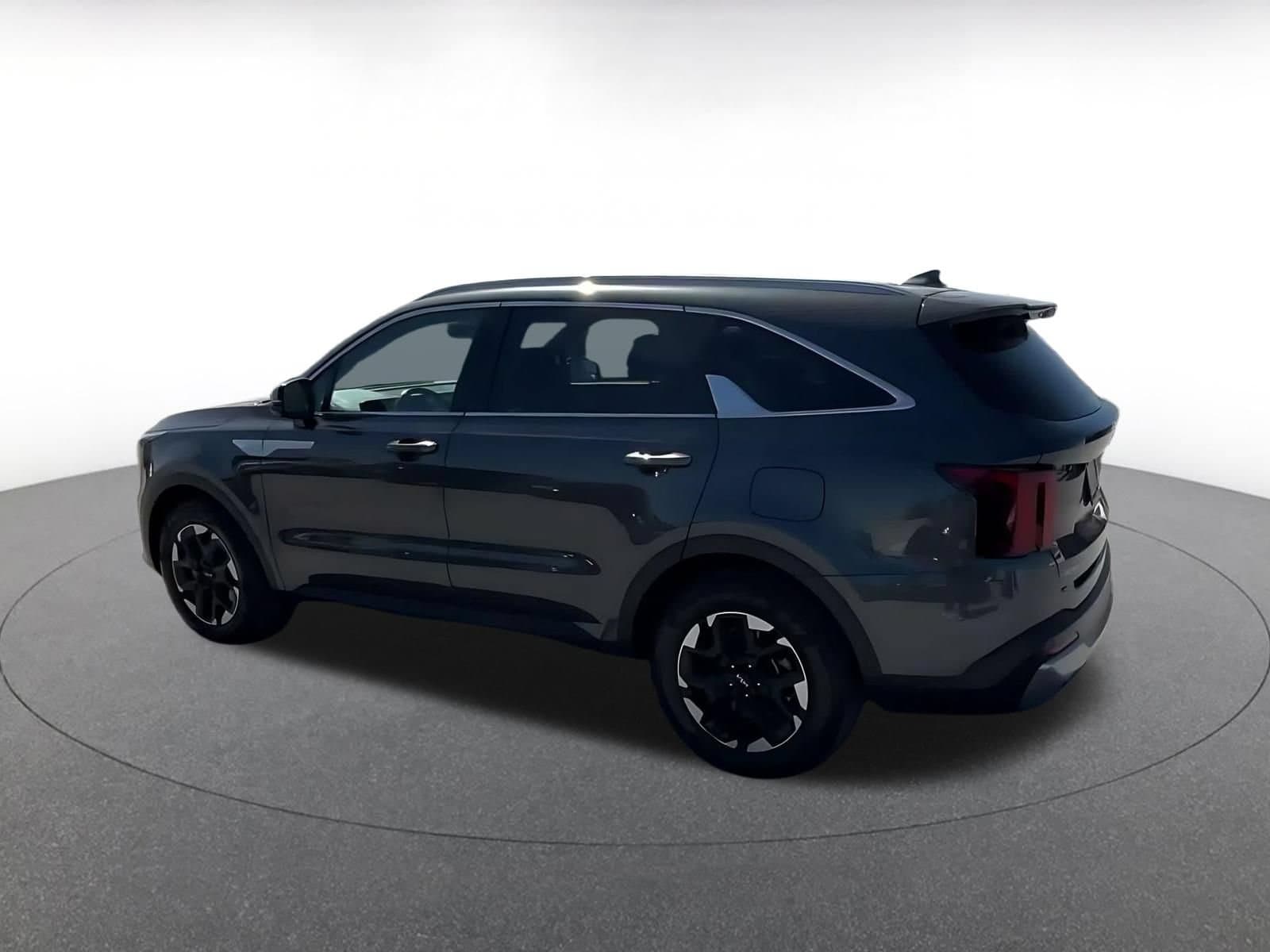 Thumbnail: 2024 Kia Sorento - 10