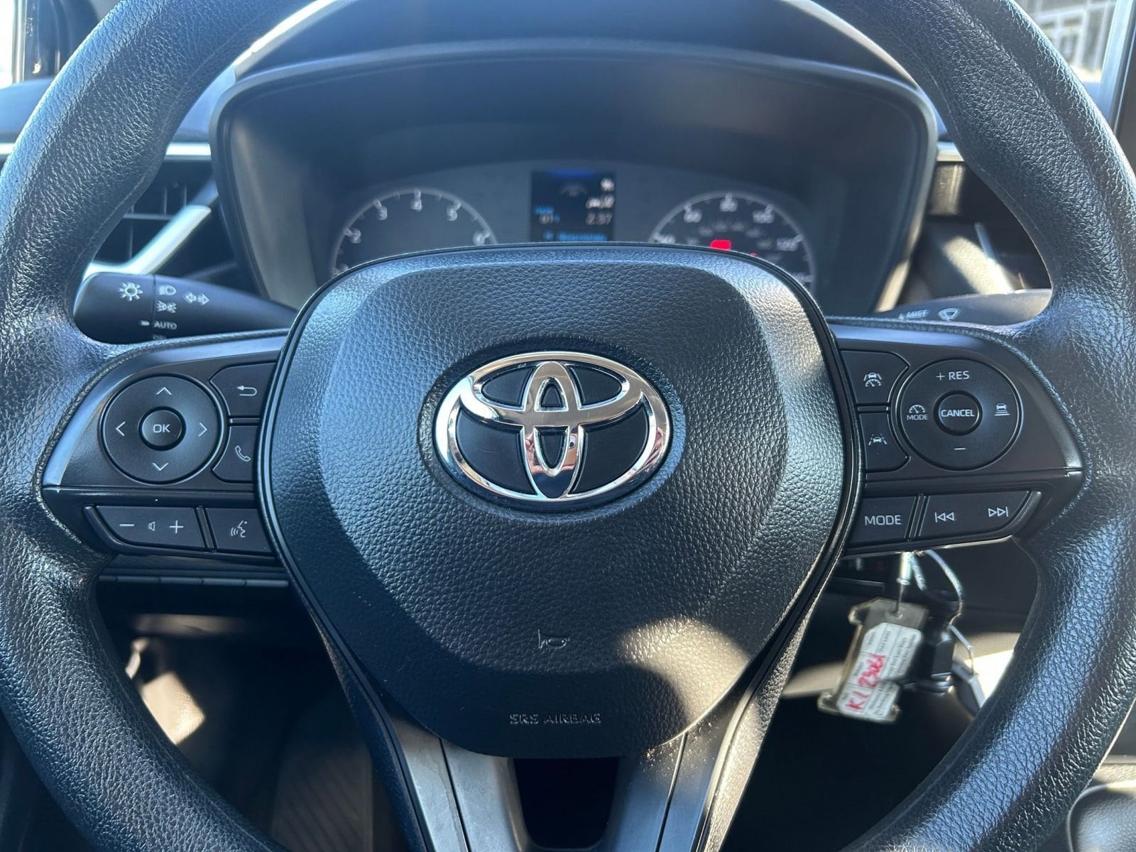 Thumbnail: 2025 Toyota Corolla - 25