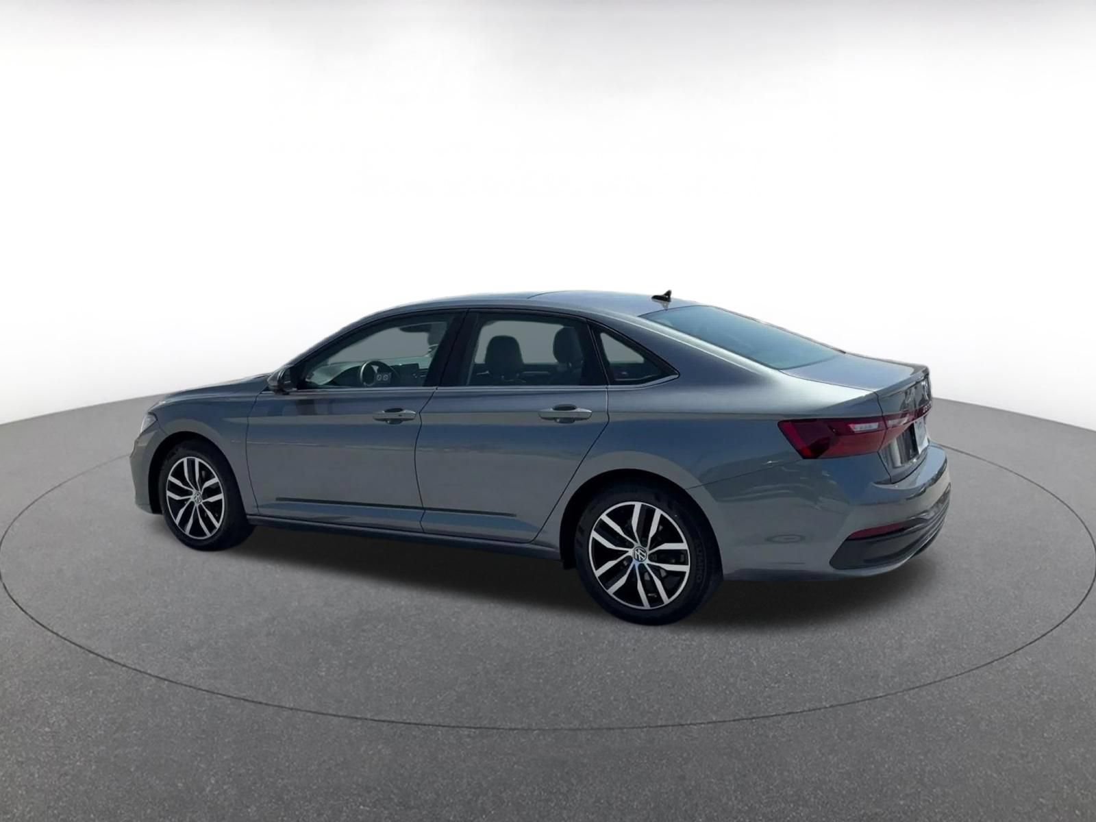 Thumbnail: 2025 Volkswagen Jetta - 10
