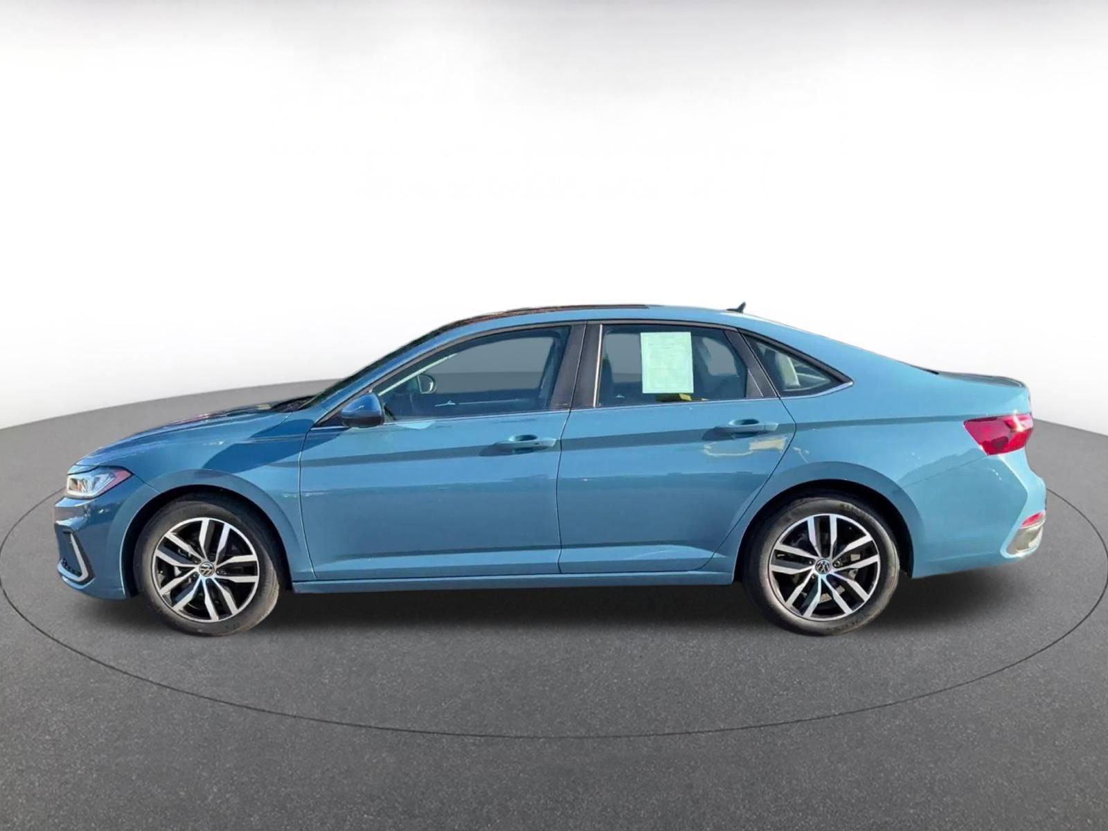 Thumbnail: 2025 Volkswagen Jetta - 9