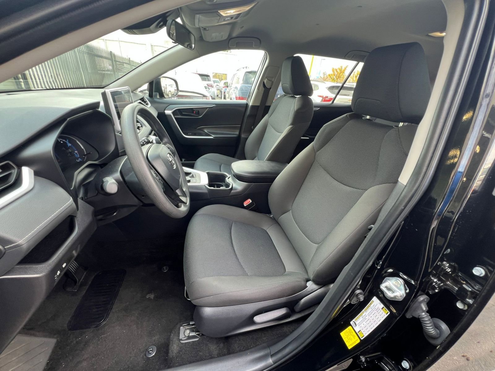 Thumbnail: 2025 Toyota RAV4 - 35