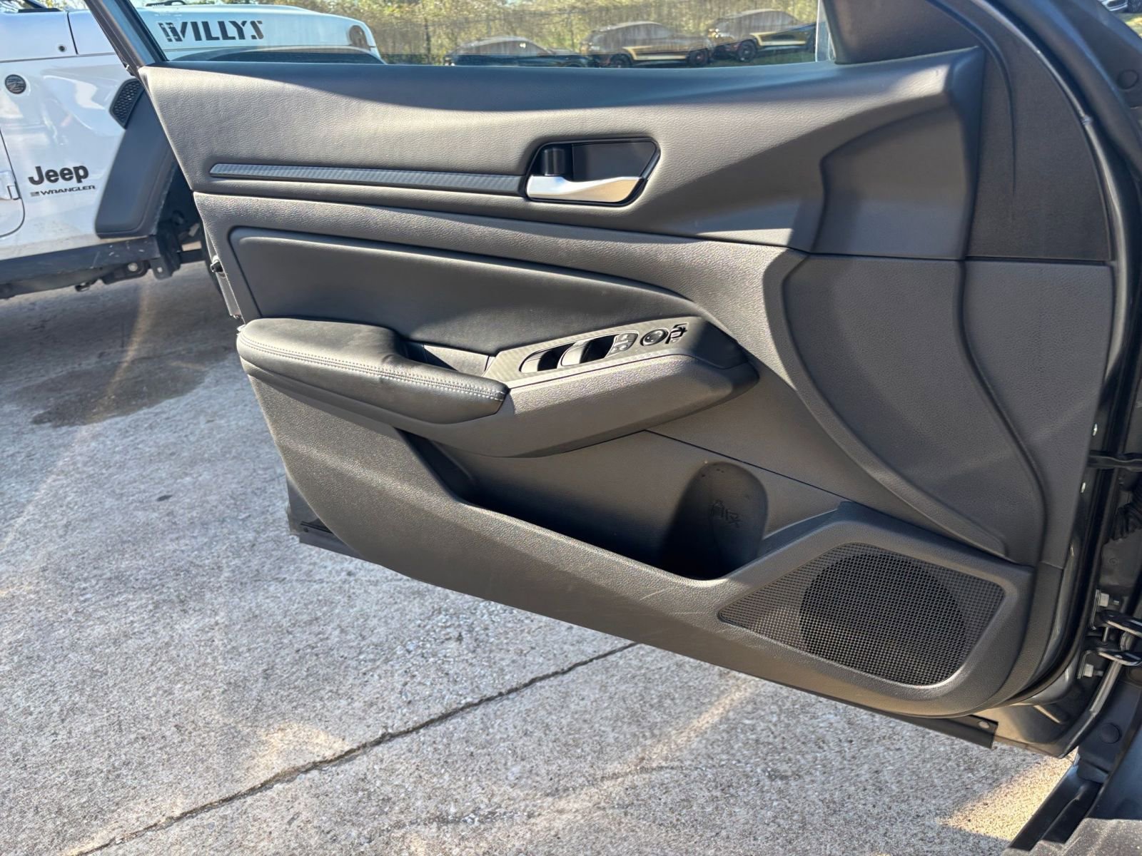 Thumbnail: 2025 Nissan Altima - 20