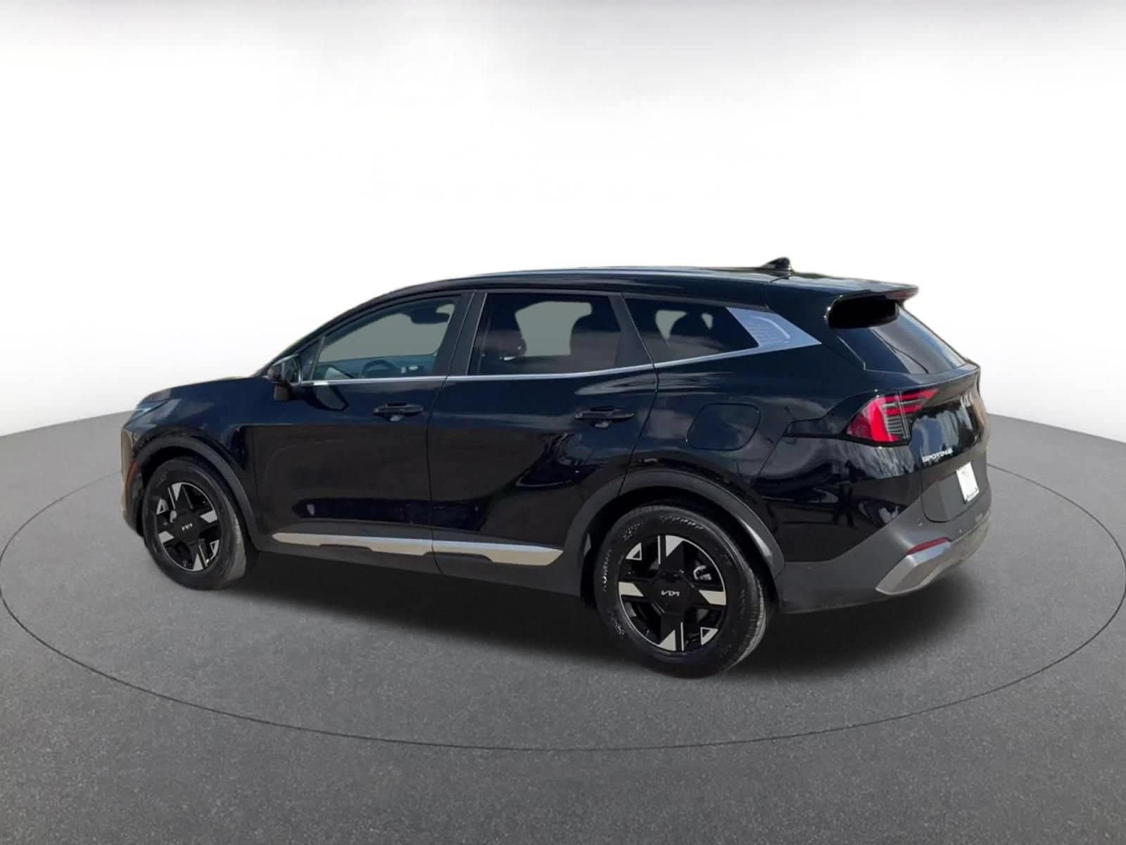 Thumbnail: 2026 Kia Sportage - 10