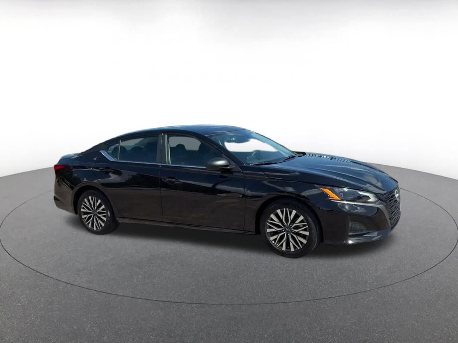 Thumbnail: 2026 Nissan Altima - 2