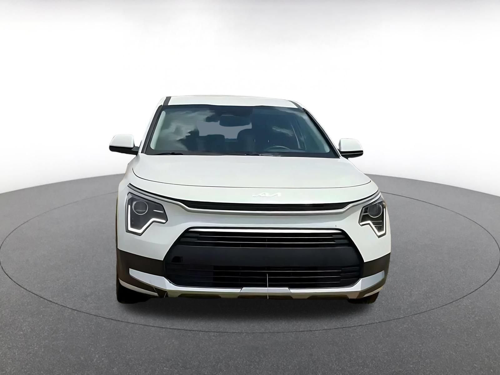 Thumbnail: 2026 Kia Niro - 4