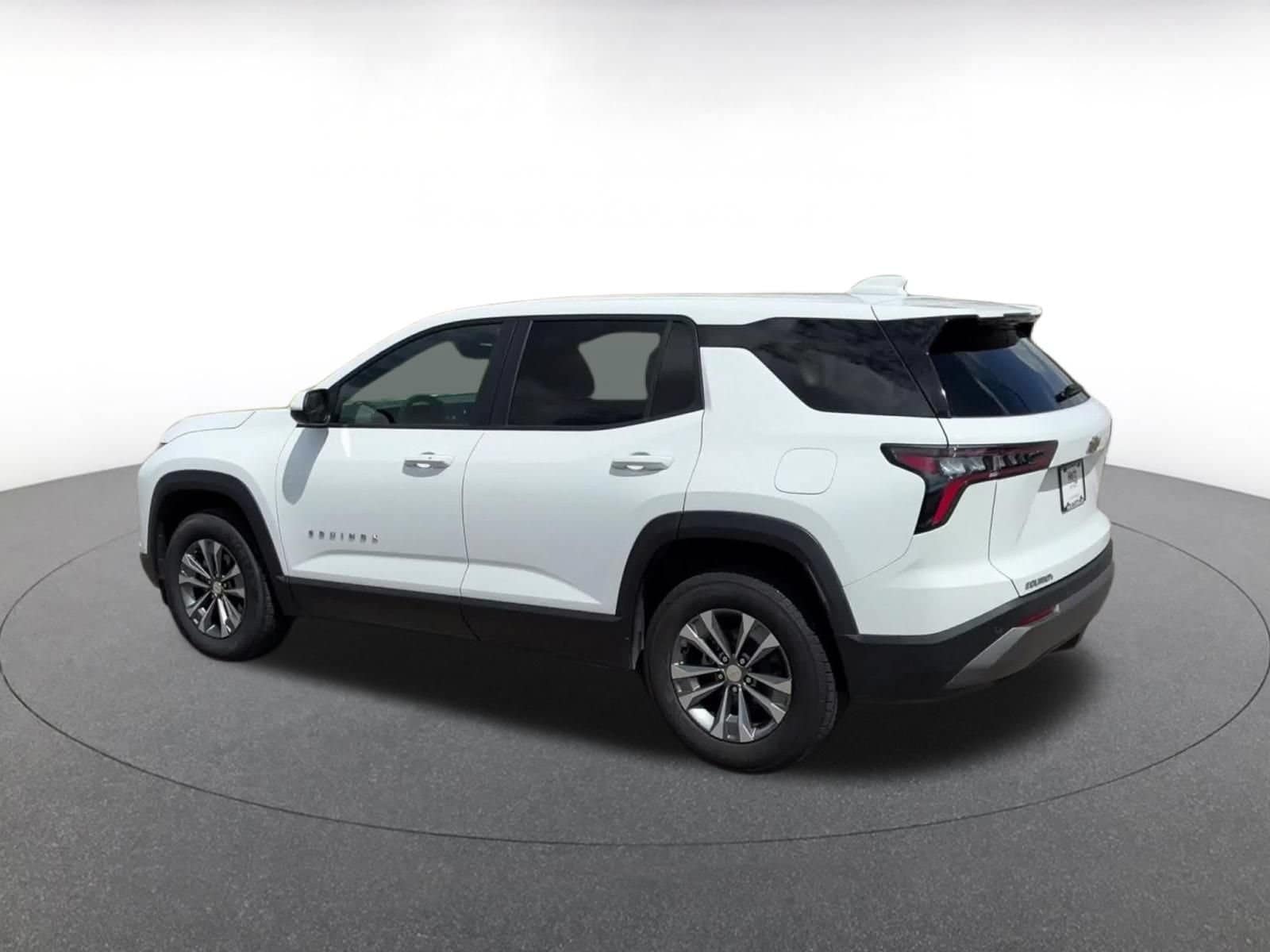 Thumbnail: 2025 Chevrolet Equinox - 10