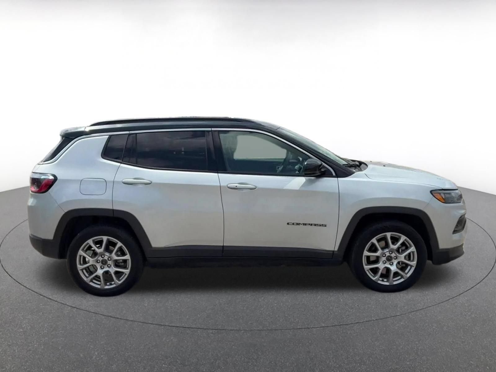 Thumbnail: 2025 Jeep Compass - 15
