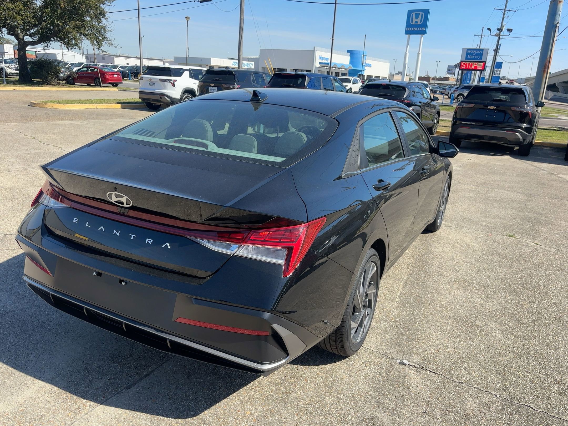 Thumbnail: 2025 Hyundai Elantra - 11