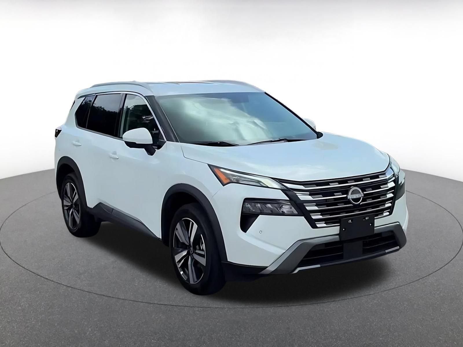 Thumbnail: 2026 Nissan Rogue - 3