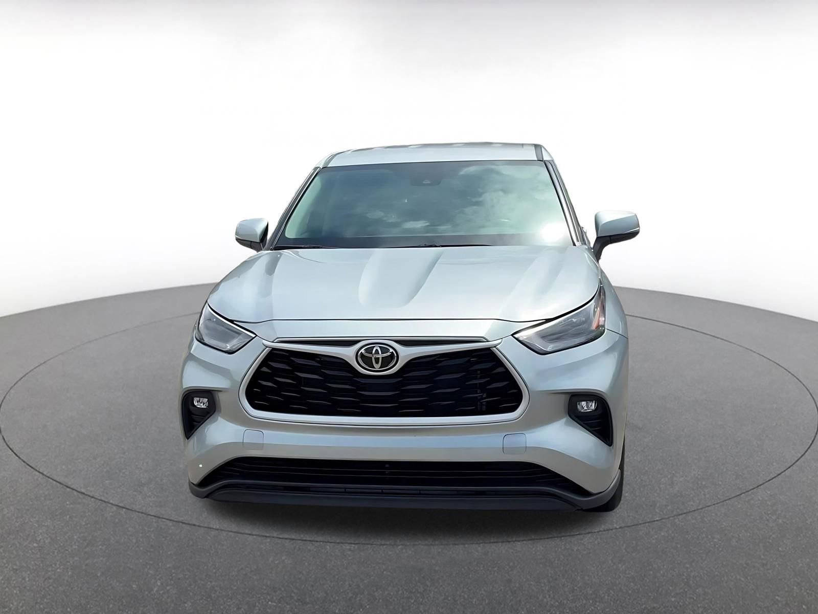 Thumbnail: 2025 Toyota Highlander - 4