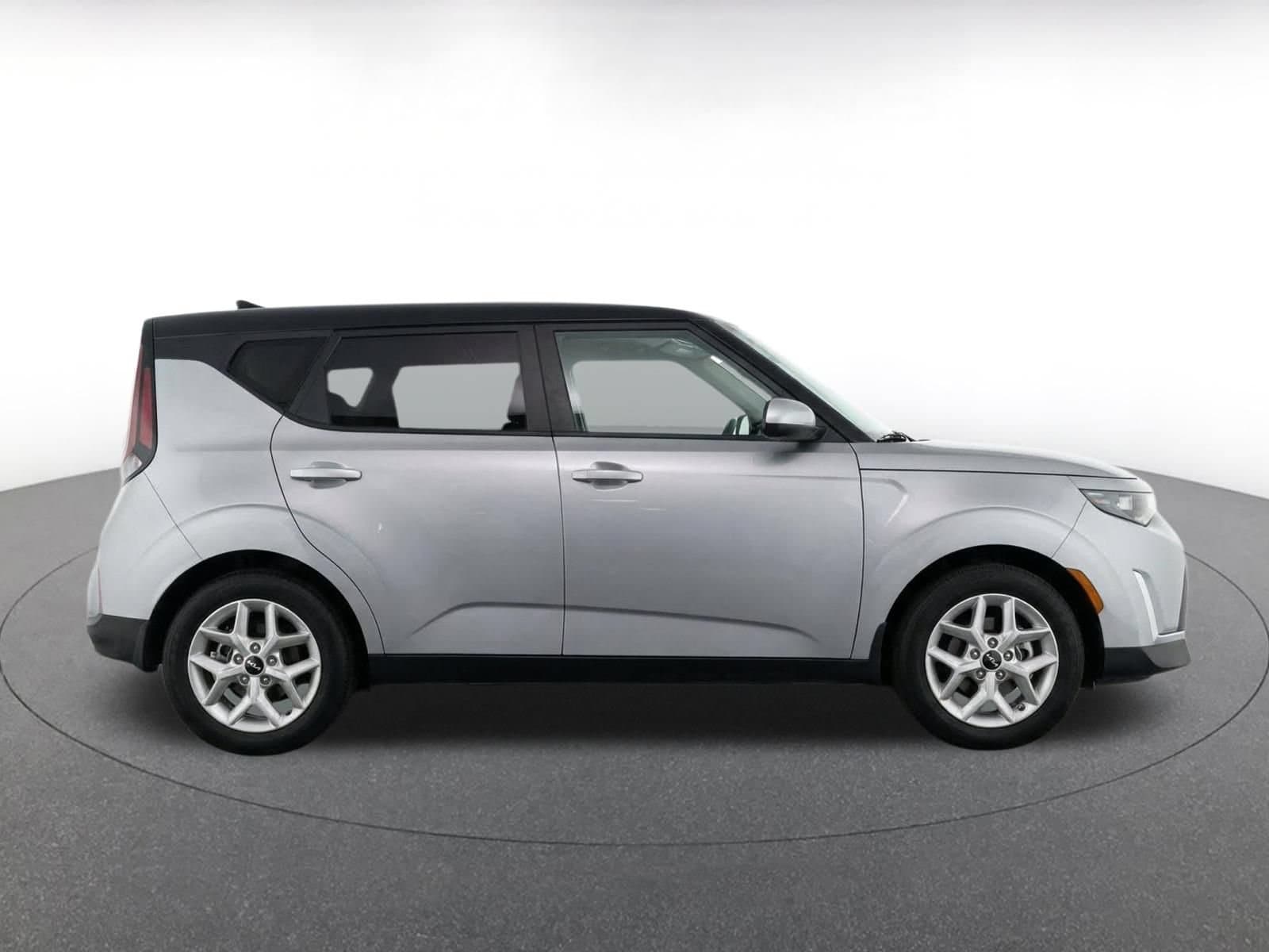 Thumbnail: 2025 Kia Soul - 13