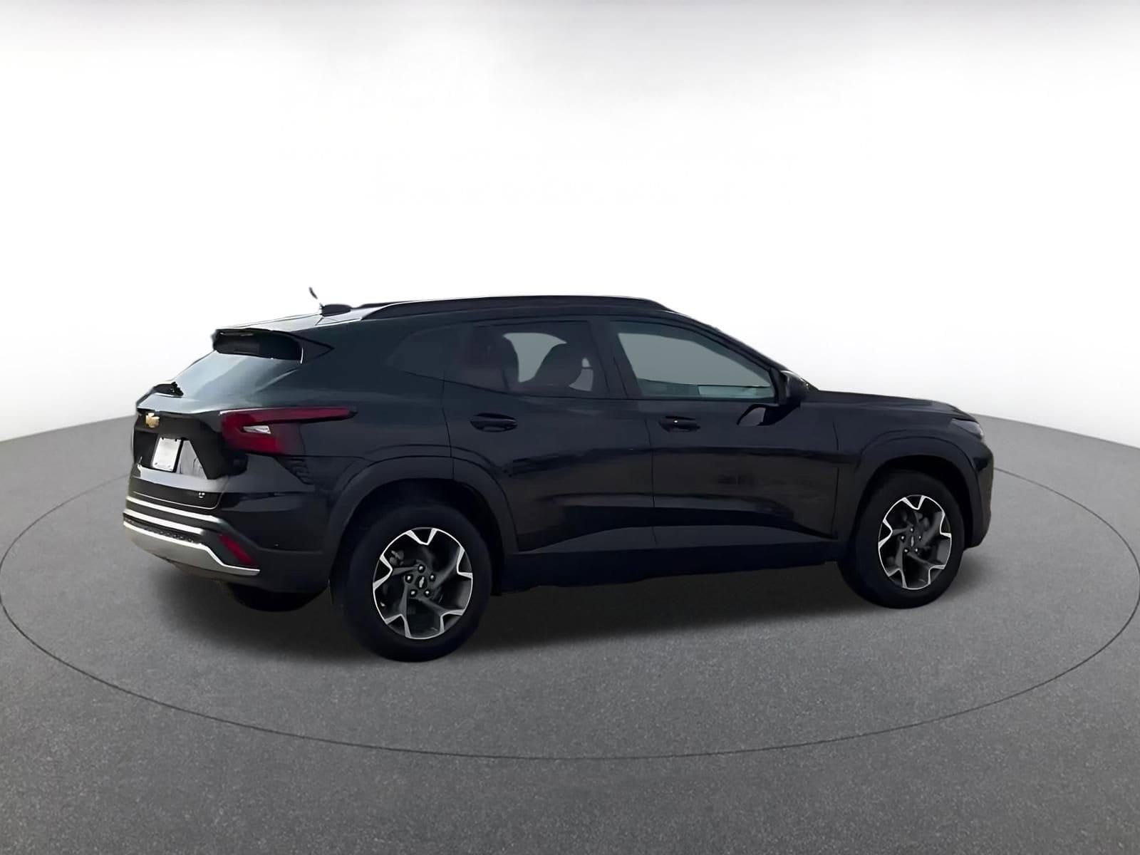 Thumbnail: 2025 Chevrolet Trax - 15