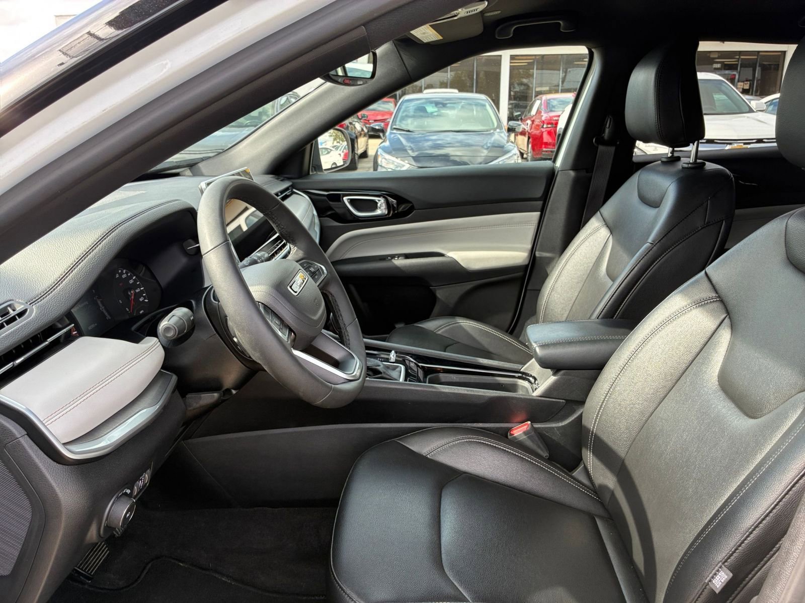 Thumbnail: 2025 Jeep Compass - 28