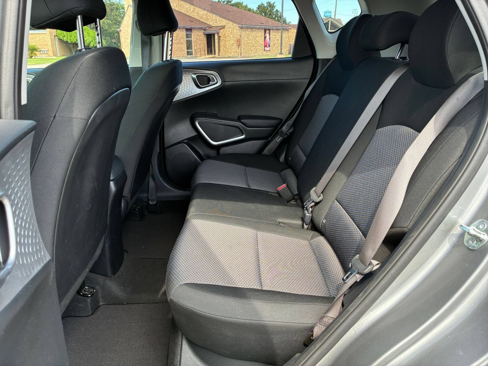2025 Kia Soul LX - Photo 22