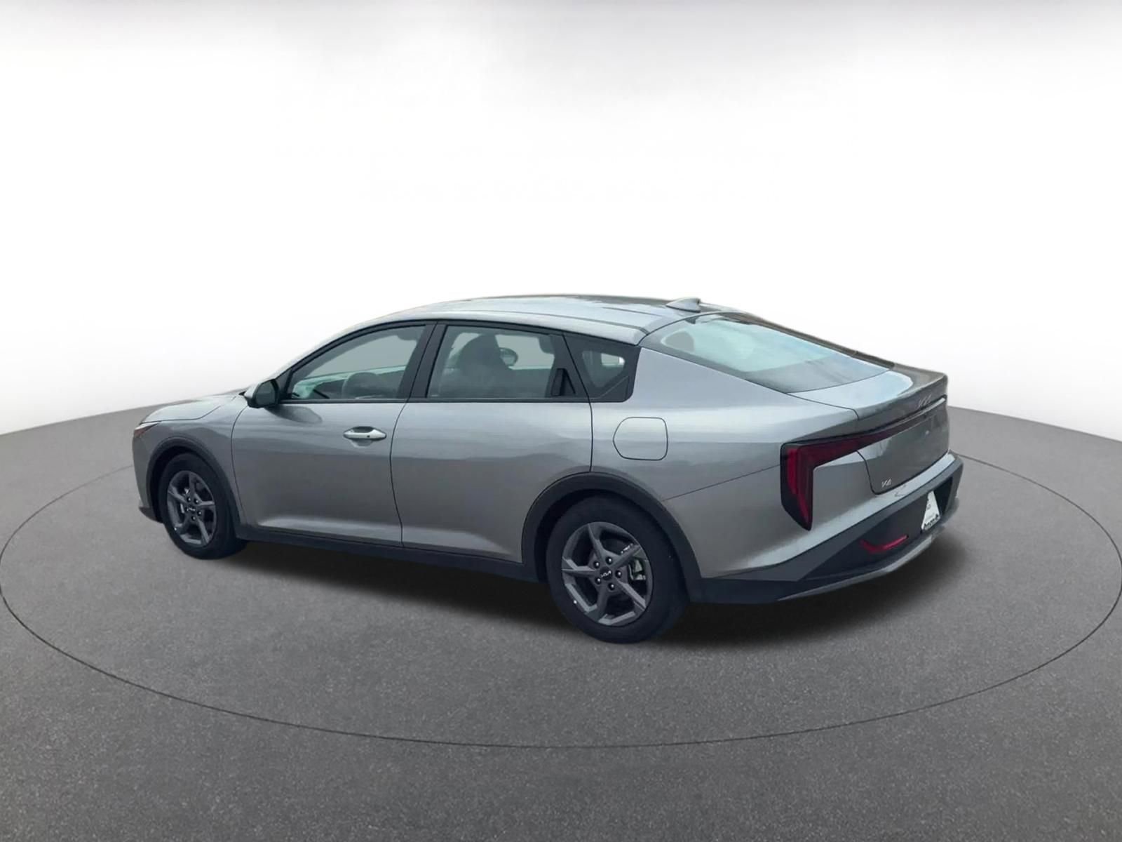 Thumbnail: 2025 Kia K4 - 10